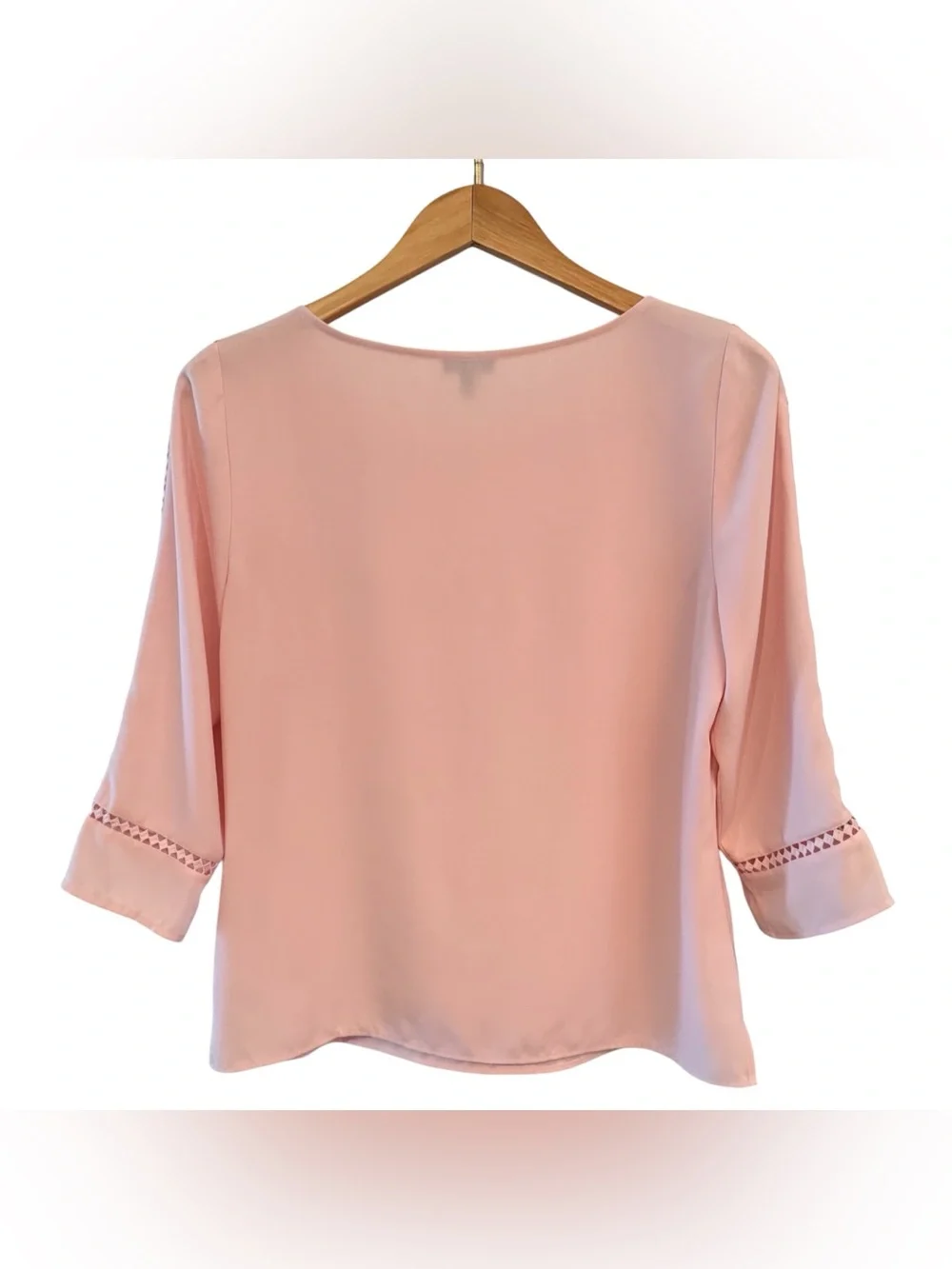 Talbots popover blouse in a soft blush pink Medium Petite - Picture 2 of 4
